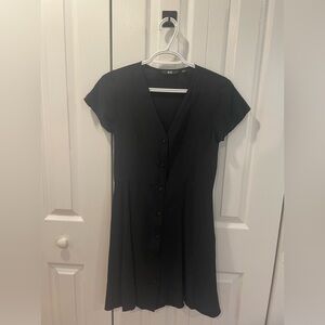 uniqlo black dress with slip